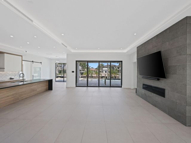 Home for sale at 933 Allamanda Drive - photo 6639862