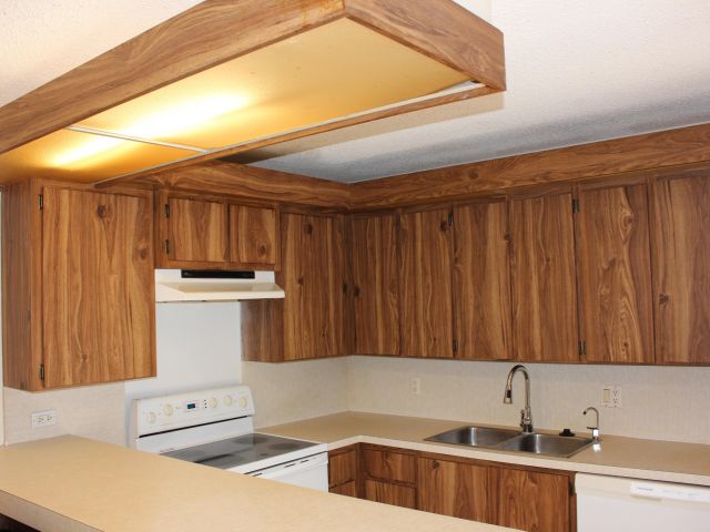 Home for rent at 2950 SW 22nd Circle 4a - photo 6595143