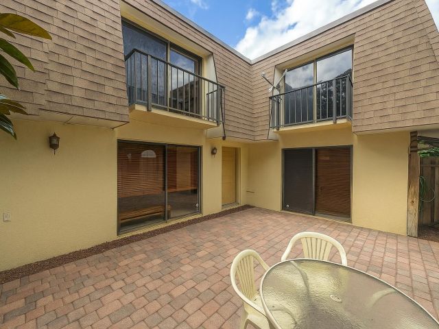 Home for rent at 2950 SW 22nd Circle 4a - photo 6595146