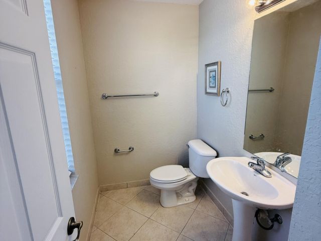 Home for rent at 507 M Street - photo 6659591