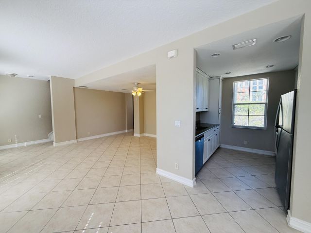 Home for rent at 507 M Street - photo 6659597
