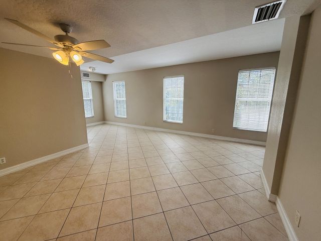Home for rent at 507 M Street - photo 6659599
