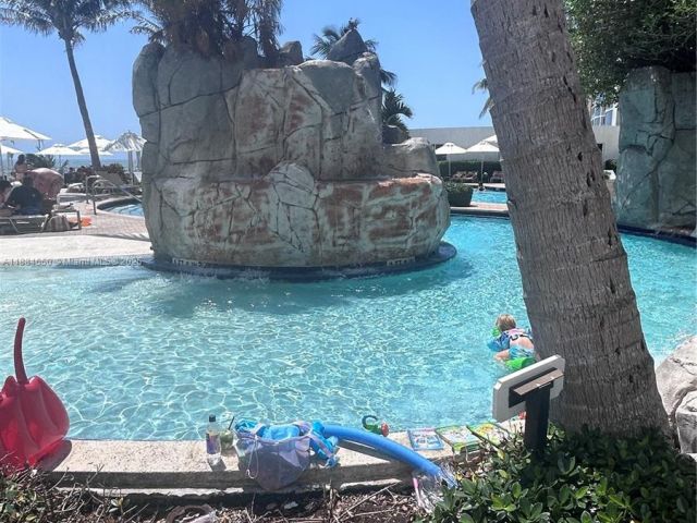 condo for sale in Sunny Isles Beach - 18001 Collins Ave 2206 - MondialRealty