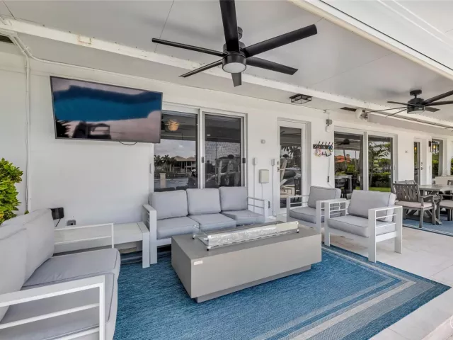 3-bedroom home for rent in Pompano Beach - 2005 N Riverside Drive - MondialRealty