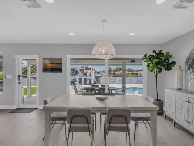 3-bedroom home for rent in Pompano Beach - 2005 N Riverside Drive - MondialRealty