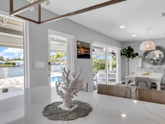3-bedroom home for rent in Pompano Beach - 2005 N Riverside Drive - MondialRealty