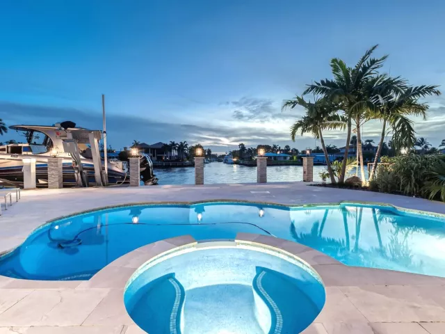 3-bedroom home for rent in Pompano Beach - 2005 N Riverside Drive - MondialRealty