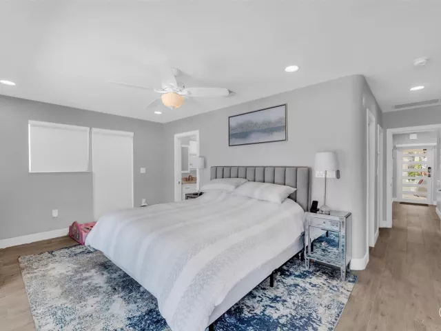 3-bedroom home for rent in Pompano Beach - 2005 N Riverside Drive - MondialRealty