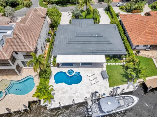 3-bedroom home for rent in Pompano Beach - 2005 N Riverside Drive - MondialRealty
