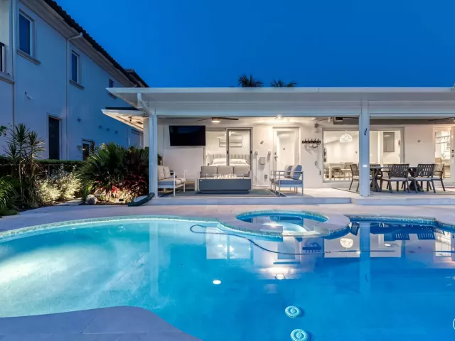 3-bedroom home for rent in Pompano Beach - 2005 N Riverside Drive - MondialRealty