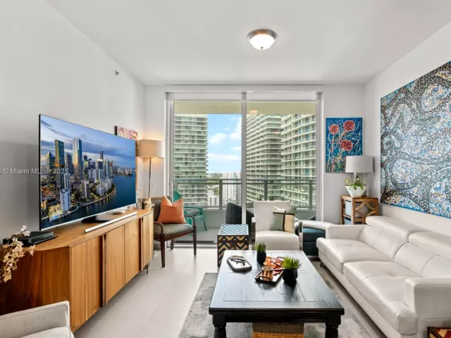 1-bedroom condo for sale in Miami - 1080 Brickell Ave 2503 - MondialRealty