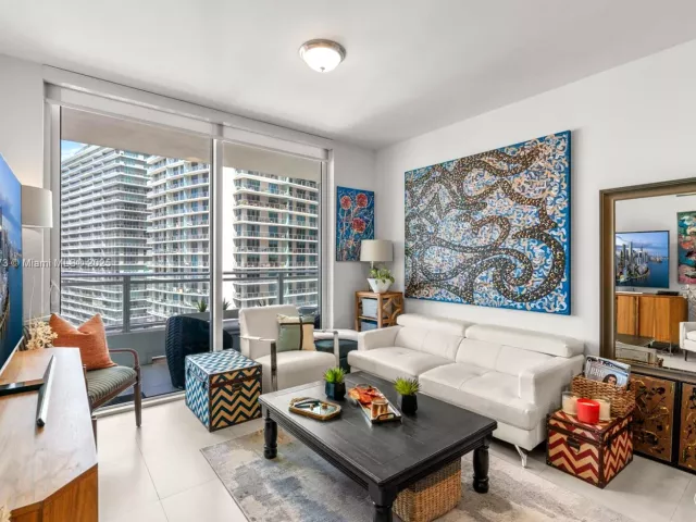 1-bedroom condo for sale in Miami - 1080 Brickell Ave 2503 - MondialRealty
