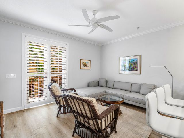 Home for rent at 65 SE 5th Avenue B - photo 6594832