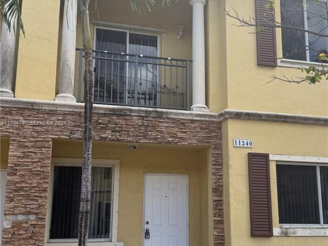 3-bedroom home for rent in Miami - 11240 SW 230th Ter 11240 - MondialRealty