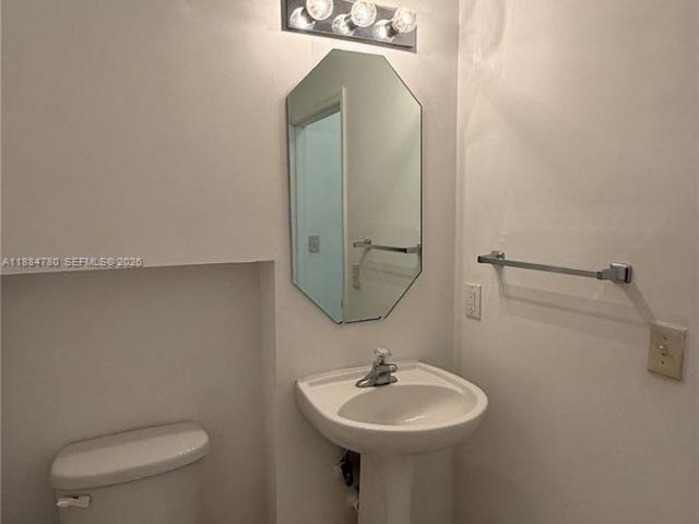 3-bedroom home for rent in Miami - 11240 SW 230th Ter 11240 - MondialRealty