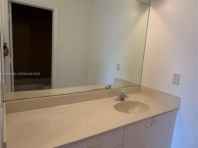3-bedroom home for rent in Miami - 11240 SW 230th Ter 11240 - MondialRealty