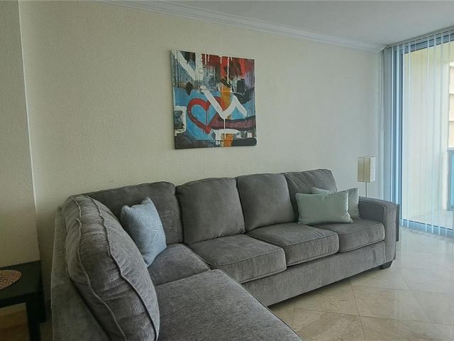 Apartment for rent  Unit #1021 - photo 6578437