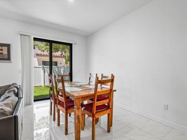 Home for rent at 4111 Plum Tree Lane - photo 6578474