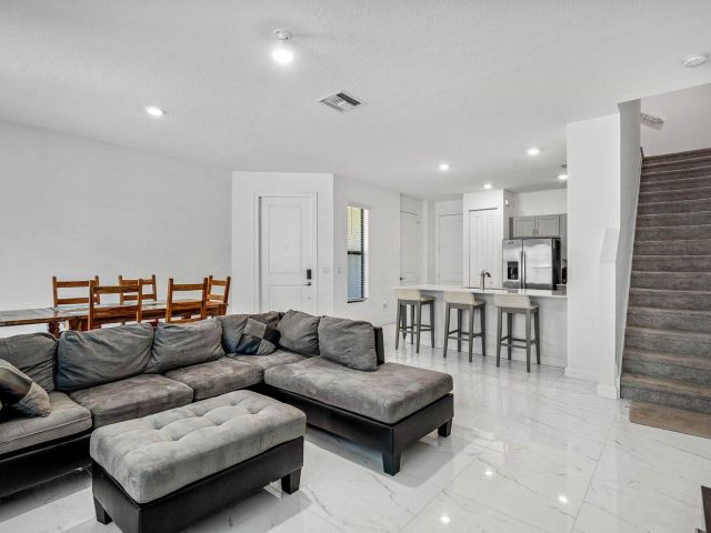 Home for rent at 4111 Plum Tree Lane - photo 6578475