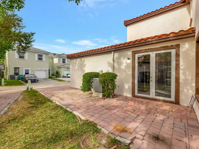 Home for rent at 9480 SW 171st Avenue - photo 6627449