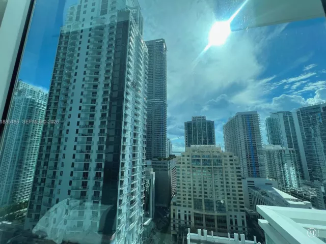 1-bedroom condo for sale in Miami - 1080 Brickell Ave 2206 - MondialRealty