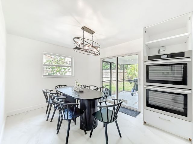 Home for rent at 635 Kingbird Circle - photo 6595058