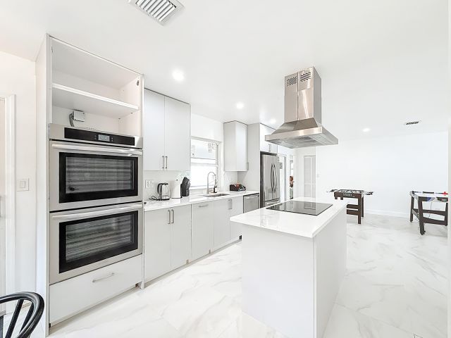 Home for rent at 635 Kingbird Circle - photo 6595059