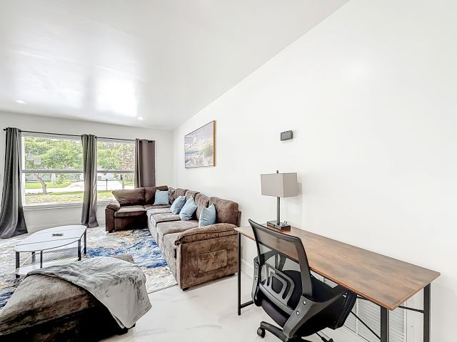 Home for rent at 635 Kingbird Circle - photo 6595069