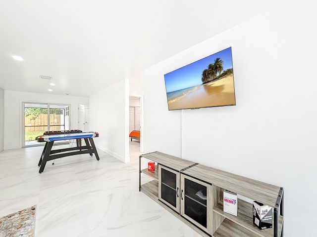 Home for rent at 635 Kingbird Circle - photo 6595071