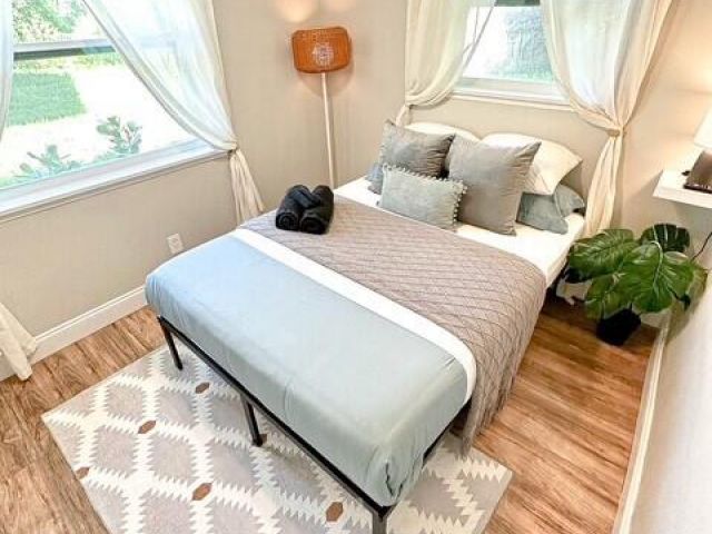 Home for rent at 325 SW 4th Avenue - photo 6594961