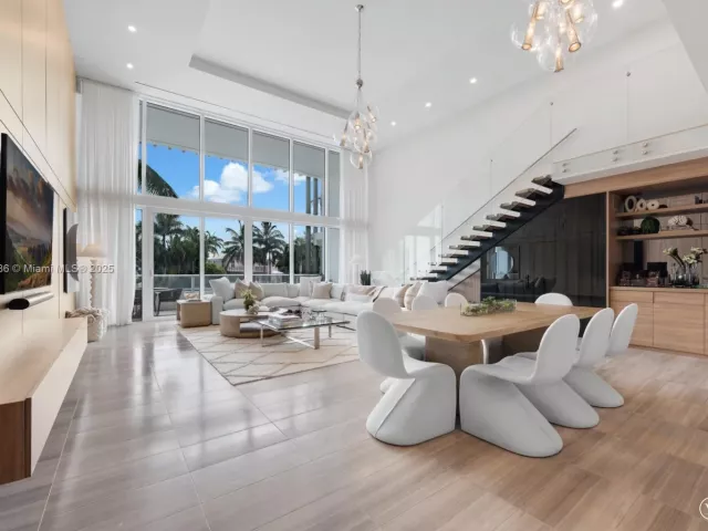 2-bedroom condo for sale in Miami Beach - 4701 N Meridian Ave 222 - MondialRealty