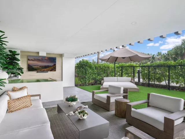 2-bedroom condo for sale in Miami Beach - 4701 N Meridian Ave 222 - MondialRealty