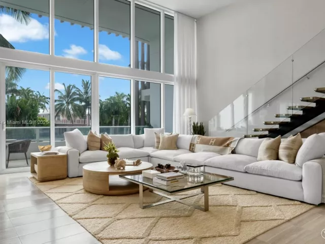 2-bedroom condo for sale in Miami Beach - 4701 N Meridian Ave 222 - MondialRealty