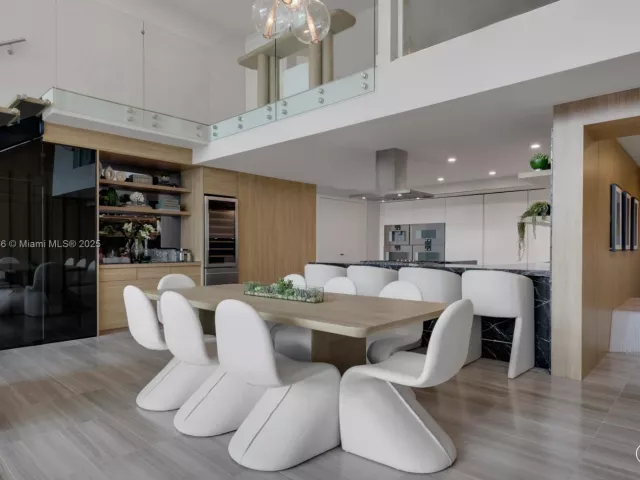 2-bedroom condo for sale in Miami Beach - 4701 N Meridian Ave 222 - MondialRealty