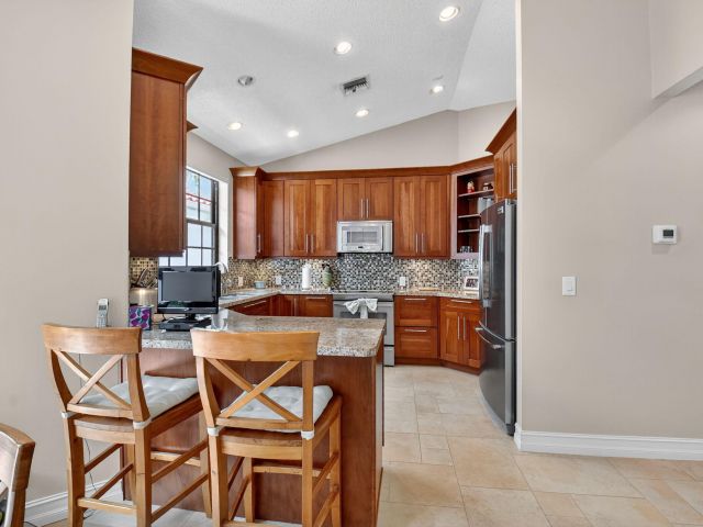 Home for rent at 5850 NW 21st Avenue - photo 6602257