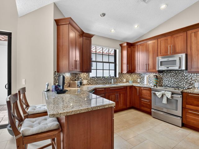 Home for rent at 5850 NW 21st Avenue - photo 6602259