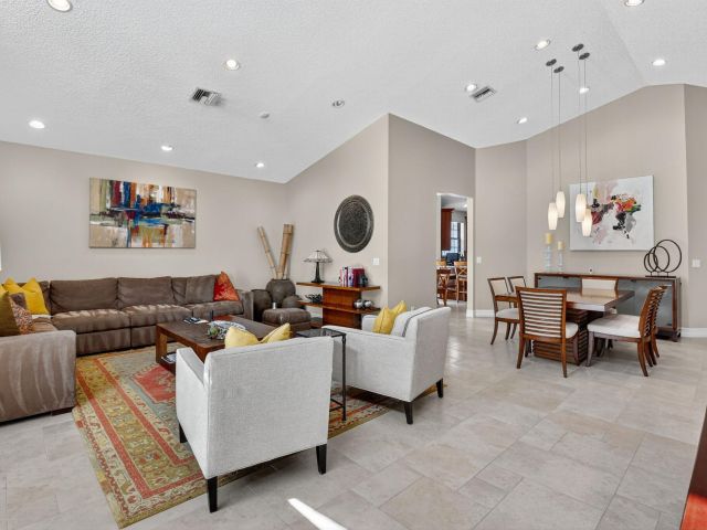 Home for rent at 5850 NW 21st Avenue - photo 6602267