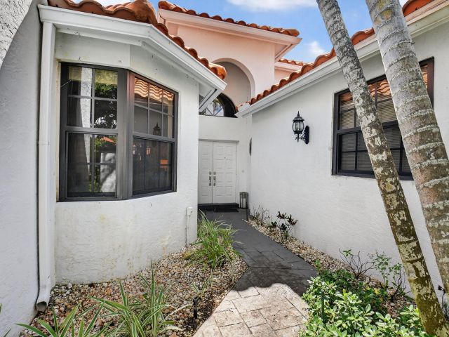 Home for rent at 5850 NW 21st Avenue - photo 6602272