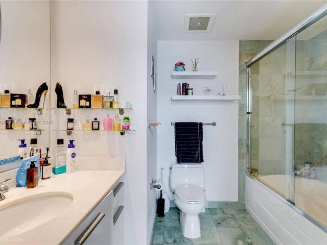 Apartment for sale  Unit #1203 - photo 6583041