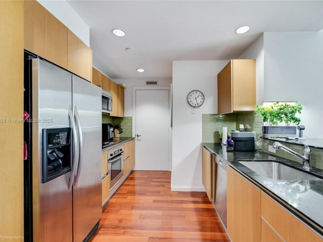 Apartment for sale  Unit #1203 - photo 6583046