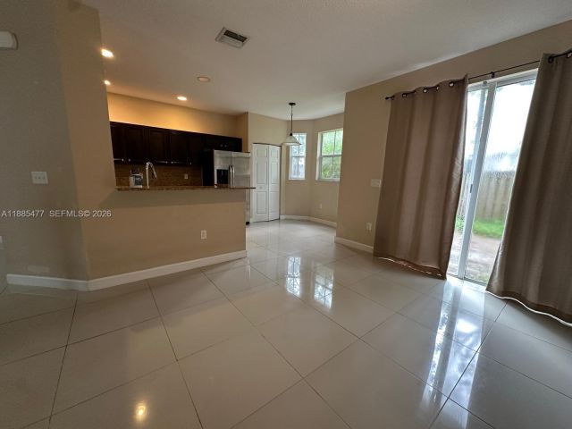 3-bedroom home for rent in Miami - 1026 NE 207th Ter 1026 - MondialRealty