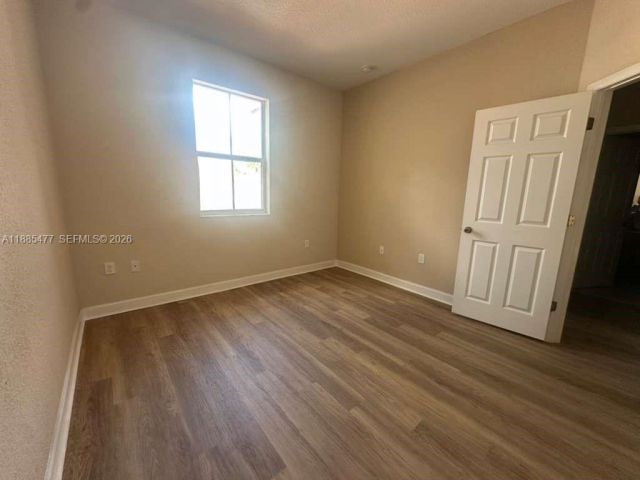 3-bedroom home for rent in Miami - 1026 NE 207th Ter 1026 - MondialRealty
