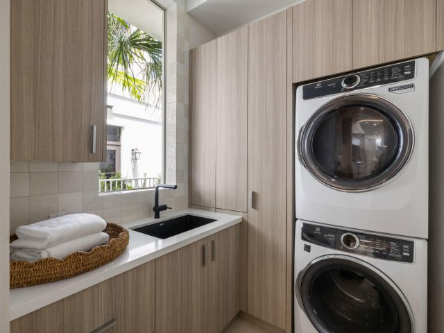 Home for sale at 812 Palm Trail - photo 6678563