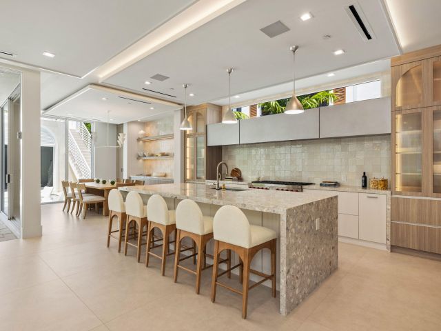 Home for sale at 812 Palm Trail - photo 6678570