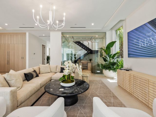 Home for sale at 812 Palm Trail - photo 6678574