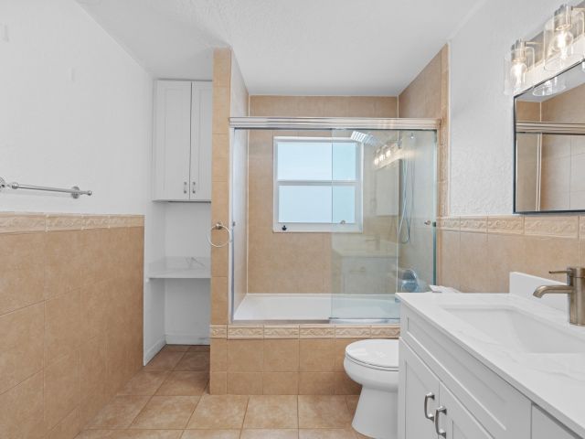 Home for rent at 2650 NE 22nd Street - photo 6582464