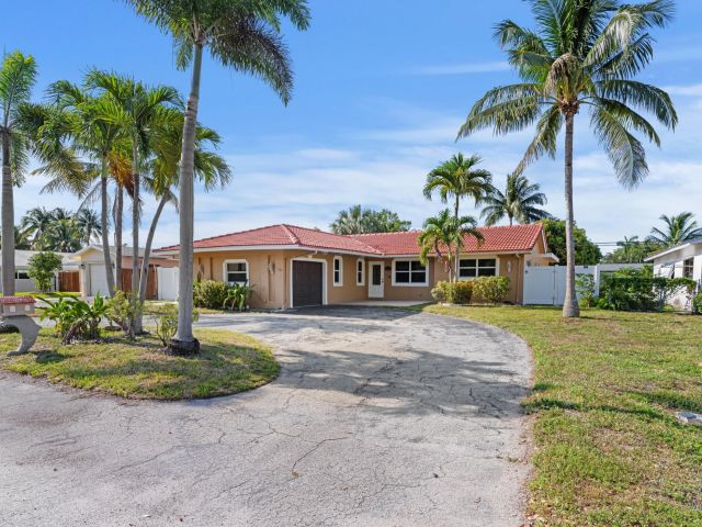 Home for rent at 2650 NE 22nd Street - photo 6582480