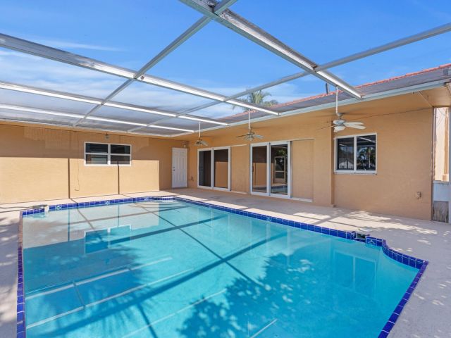 Home for rent at 2650 NE 22nd Street - photo 6582481