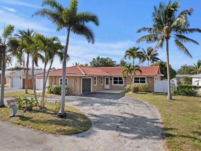 Home for rent at 2650 NE 22nd Street - photo 6582482