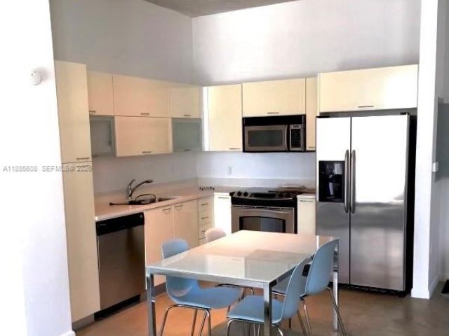 Apartment for rent  Unit #LPH09 - photo 7441722